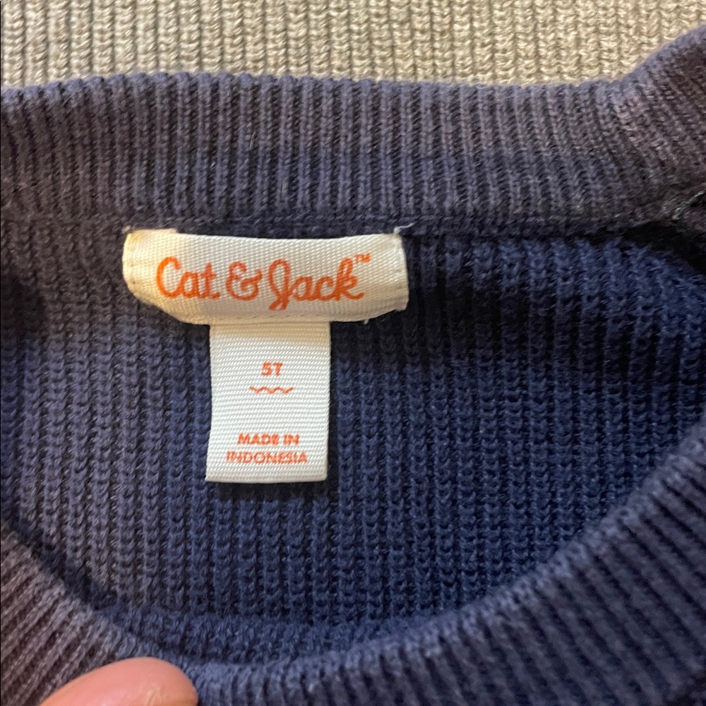Boys Sweaters - Picture 3 of 5